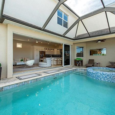 Vacation Home With Pool. 4 Bedrooms. Sleeps 10 North North Naples Exteriér fotografie