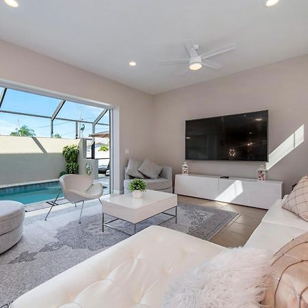 Vacation Home With Pool. 4 Bedrooms. Sleeps 10 North North Naples Exteriér fotografie