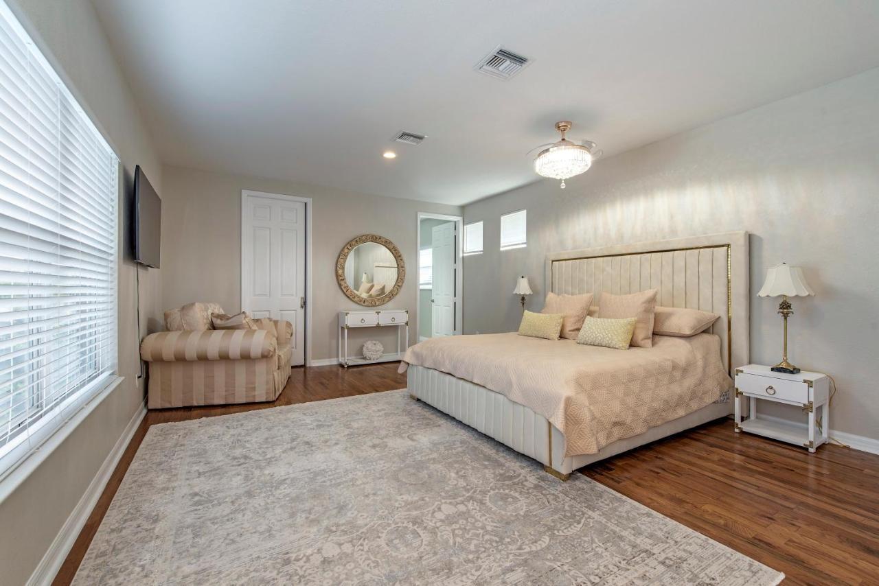 Vacation Home With Pool. 4 Bedrooms. Sleeps 10 North North Naples Exteriér fotografie